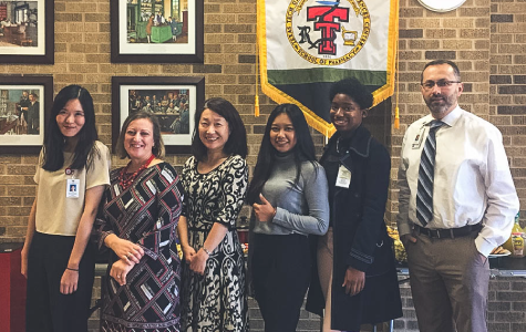 Mint and Juelie with TTUHSC Abilene faculty and students