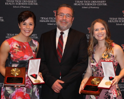 Awards Ceremony Opens School of Pharmacy Graduation Weekend