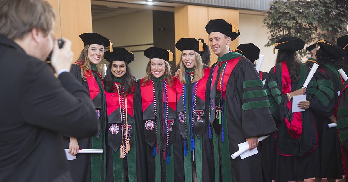 Texas Tech University Health Sciences Center Honors Graduates at