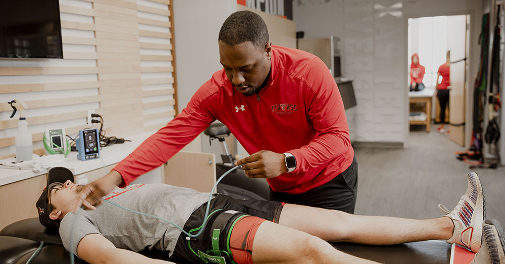 How to an Athletic Trainer in the NFL