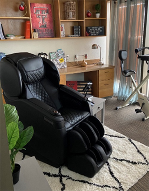 massage chair and other features in the tranquility room on Lubbock campus
