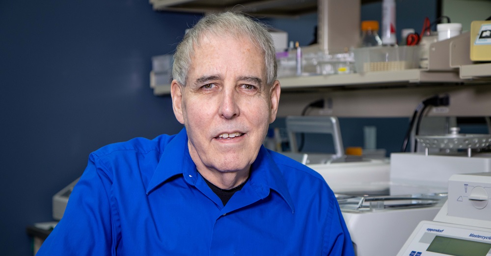 C. Patrick Reynolds, M.D., Ph.D. in his lab