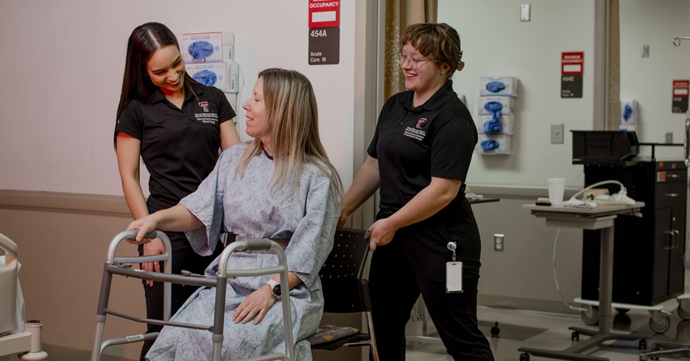 TTUHSC students getting patient experience within the Simulation Program