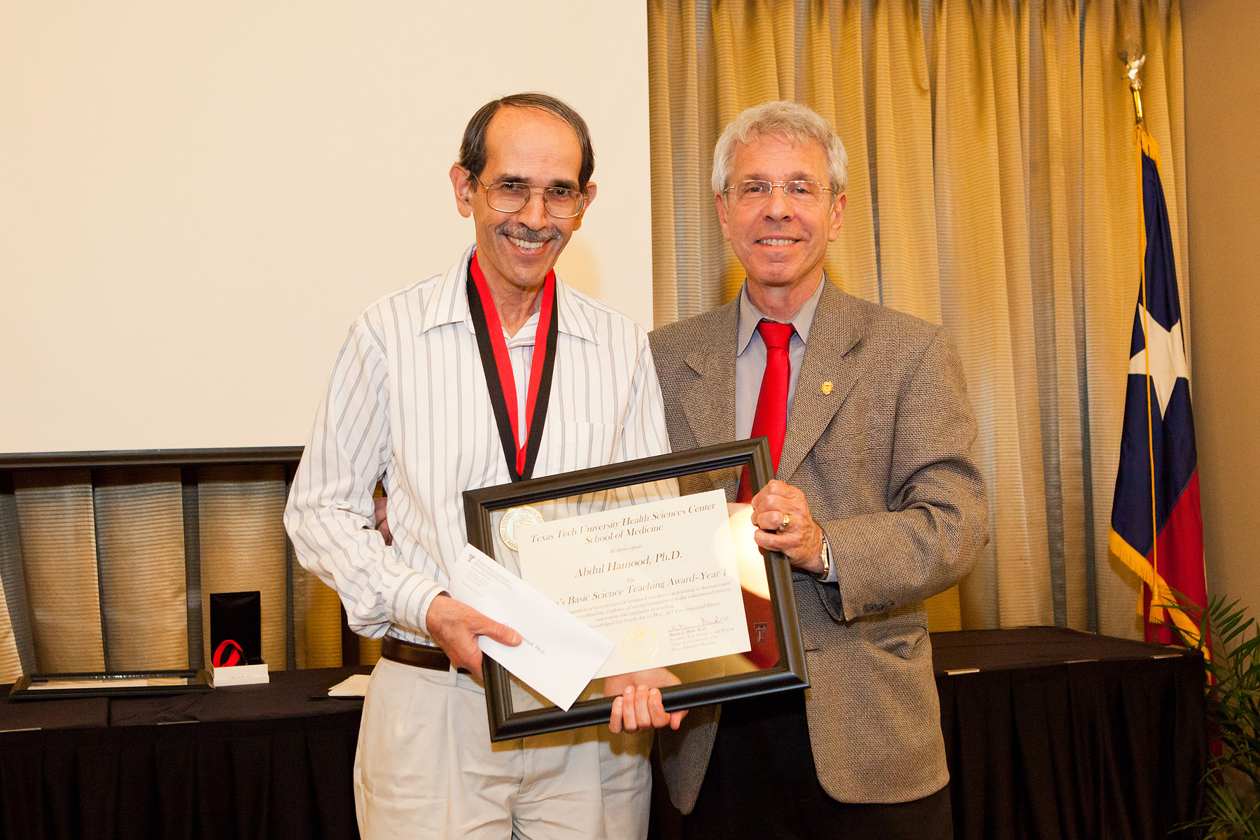 Recognizing Those Dedicated to Students, Research and Patient Care